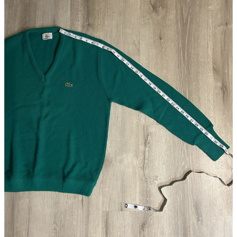 Izod Lacoste Vintage V-Neck Acrylic Sweater, 70-80's Made In USA Kelly Green L